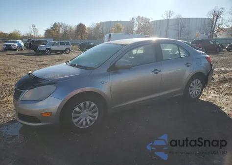 2012 Suzuki Kizashi S z USA, uszkodzony, nr VIN JS2RF9A1XC6100843